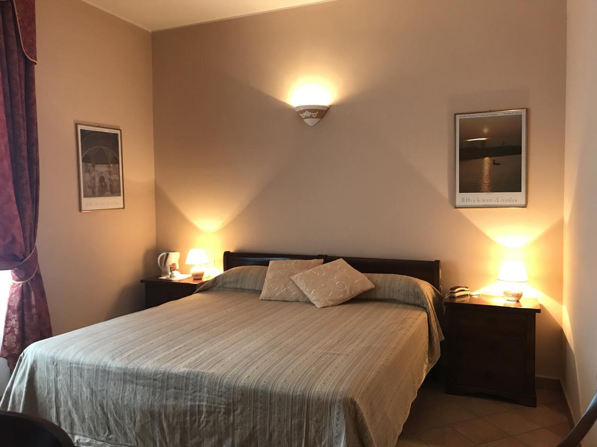 Locanda Ca' Rossa San Giovanni in Croce Esterno foto